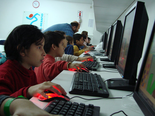 Advantages of Electronic Learning for Kids