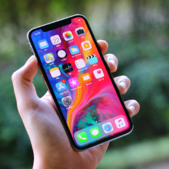 How to Sideload iOS Apps Outside the App Store
