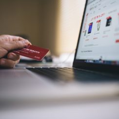 7 Must-Have Elements of a Thriving E-Commerce Website