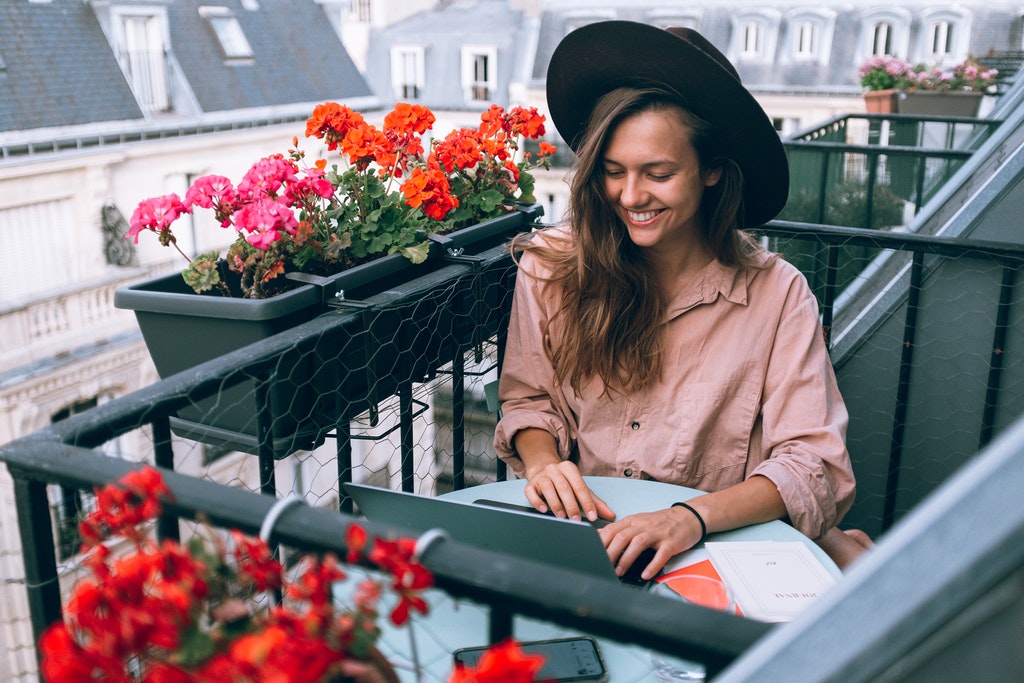 Beautiful Smiling Woman Using Laptop Computer, Digital Worker, Freelancer, Remote Work, Remote Working, Work From Anywhere, Work From Home, Working Young Woman.