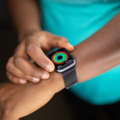 How Technology Like Water Proof Fitness Tracker is Helping Human in 2020?