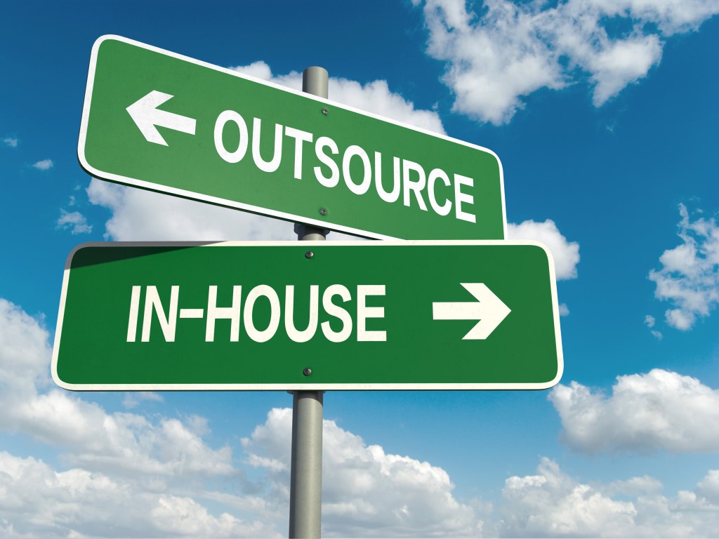 In-House vs Outsource Software Development