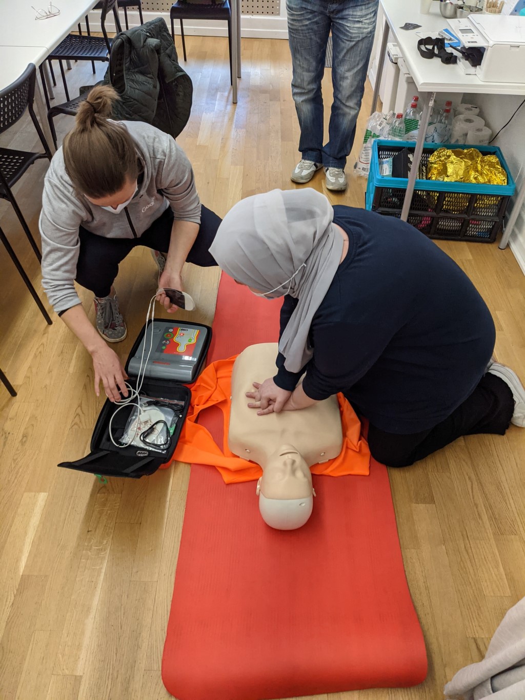 Emergency First Aid Training Lifesaver CPR
