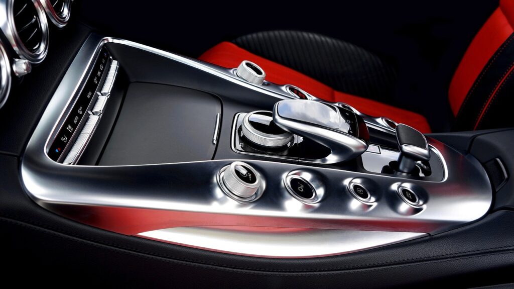 Hi-Tech Car - Mercedes-Benz GT - Gear Shift