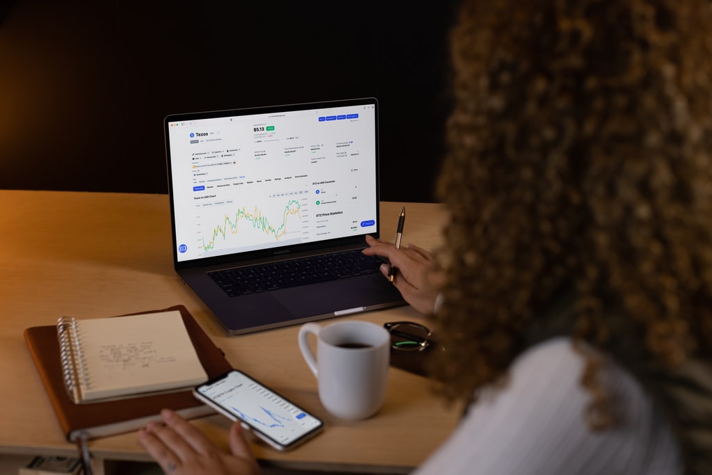 tracking company expenses
