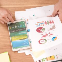 Bridging the Gap: How Flutter App Development is Streamlining Fintech Services Bridging the Gap: How Flutter App Development is Streamlining Fintech Services
