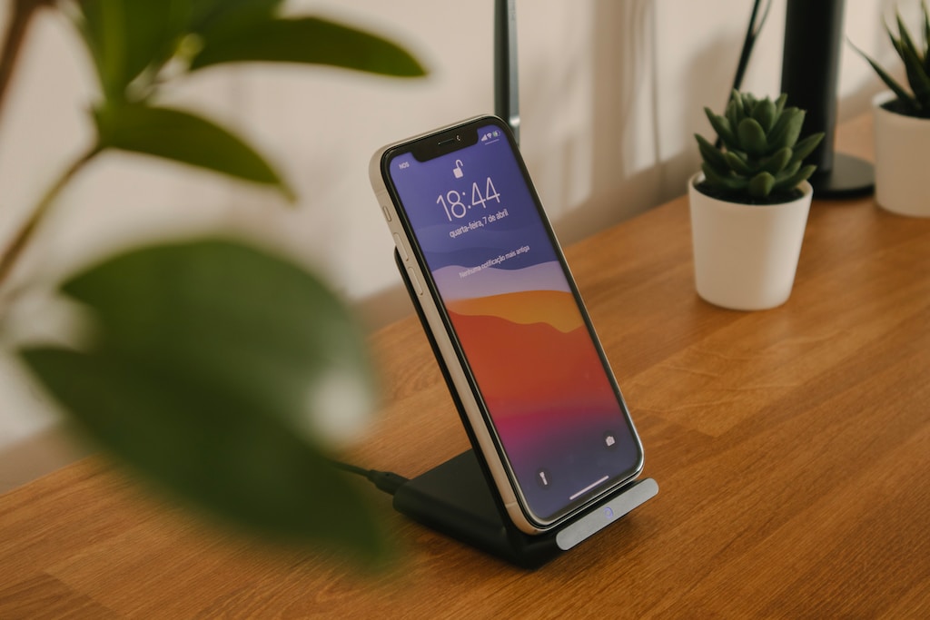 Smartphone Battery Wireless Charging